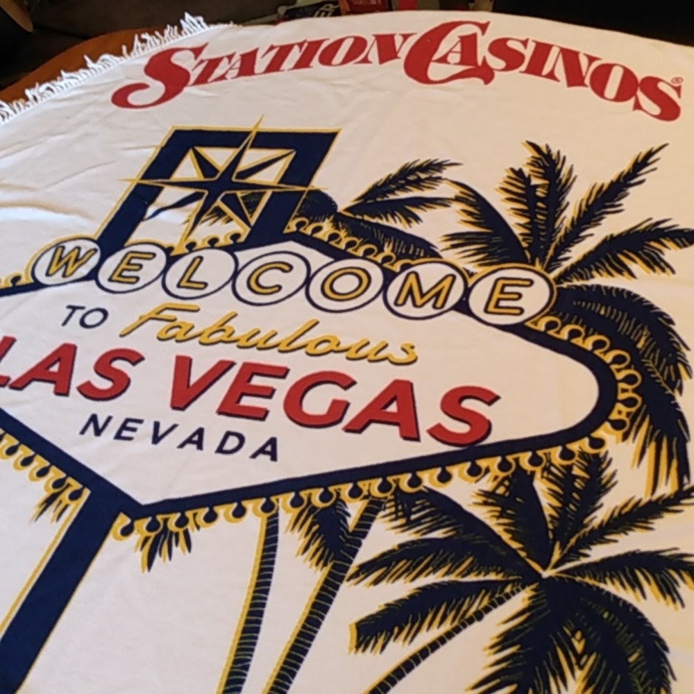 Las Vegas‎ Essentials Round Tablecloth – Terry – 54" – White/Blue